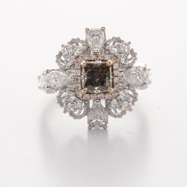 LEO SHINE Green Diamond Ring 18K