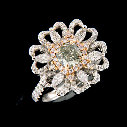 LEO SHINE Green Diamond Ring 18K